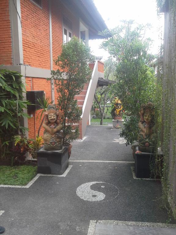 Hotel Dewi Ayu Accomodation Ubud Exterior foto